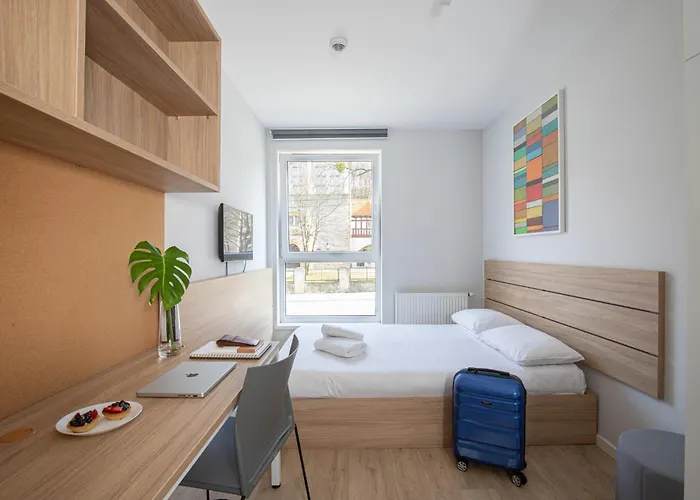 Hotel apartamentowy Collegia