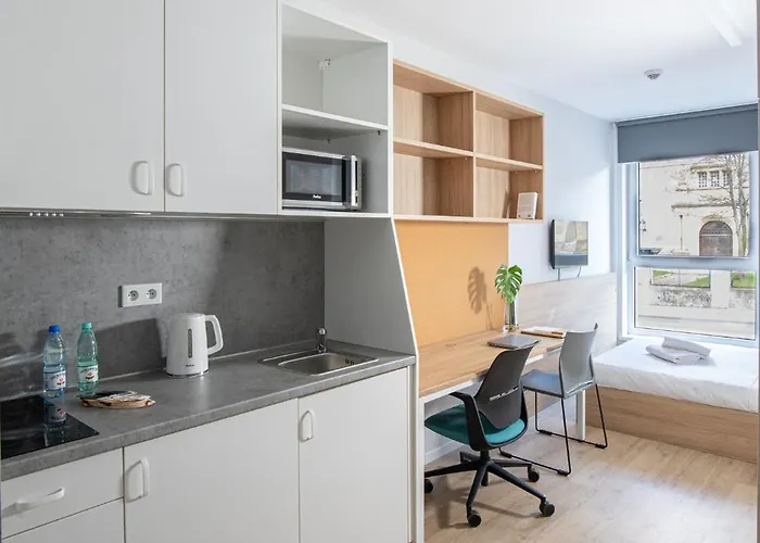 Collegia Hotel apartamentowy 4*