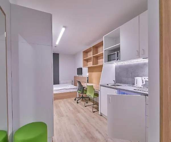 Collegia Aparthotel 4*